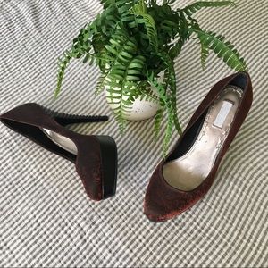 NWOB Rachel Roy Maria Metallic Statement Pumps